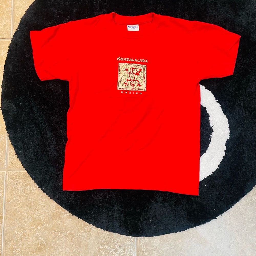 Guadalajara Mexico Tourist Kids Red Short Sleeve Crew Neck Tee with Graphic